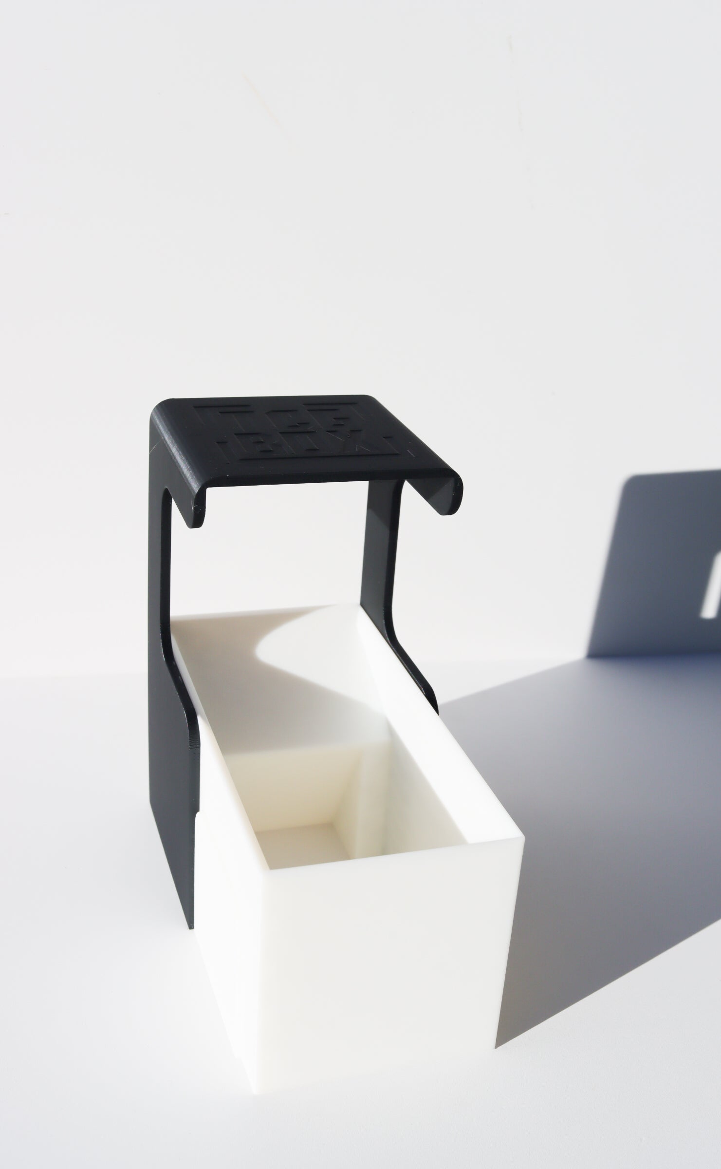 3D Printed 2.0 Card Stand for Sleeved and Unsleeved Cards