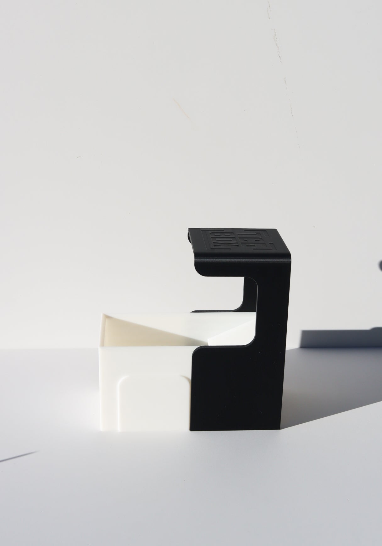 3D Printed 2.0 Card Stand for Sleeved and Unsleeved Cards